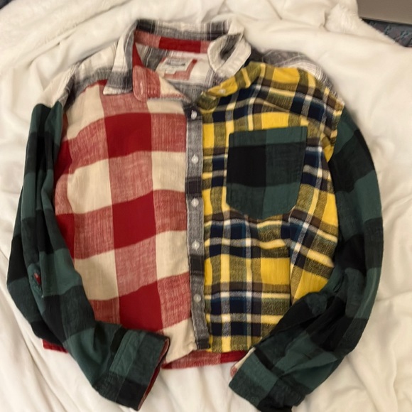 American Eagle Cropped Flannel - Picture 1 of 1